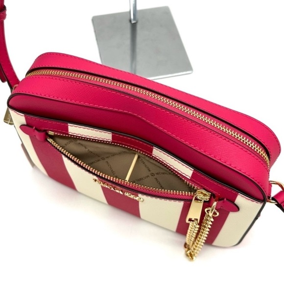 Michael Kors Large EW Crossbody Bag & Small Top Zip Coin
Pouch w ID Holder Pink - Picture 8 of 13